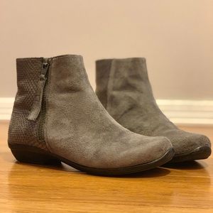 Dansko Boots Women Otis in Gray Suede Size 36